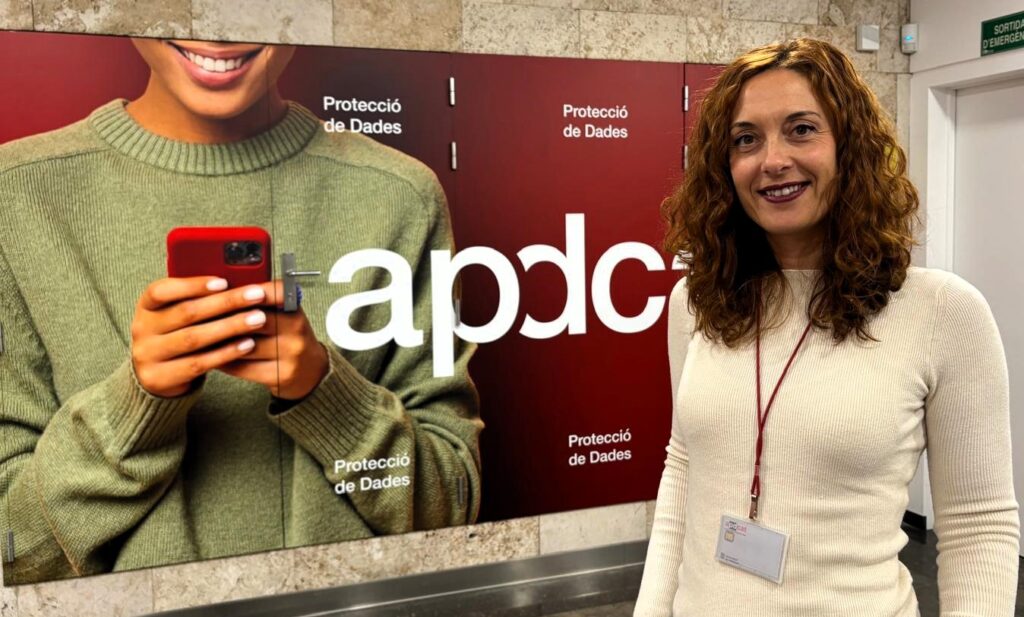 Mònica Martínez, cap de Comunicació de l'APDCAT
